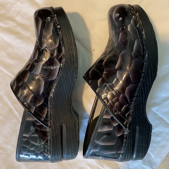 Dansko Size 38 - Picture 2 of 3